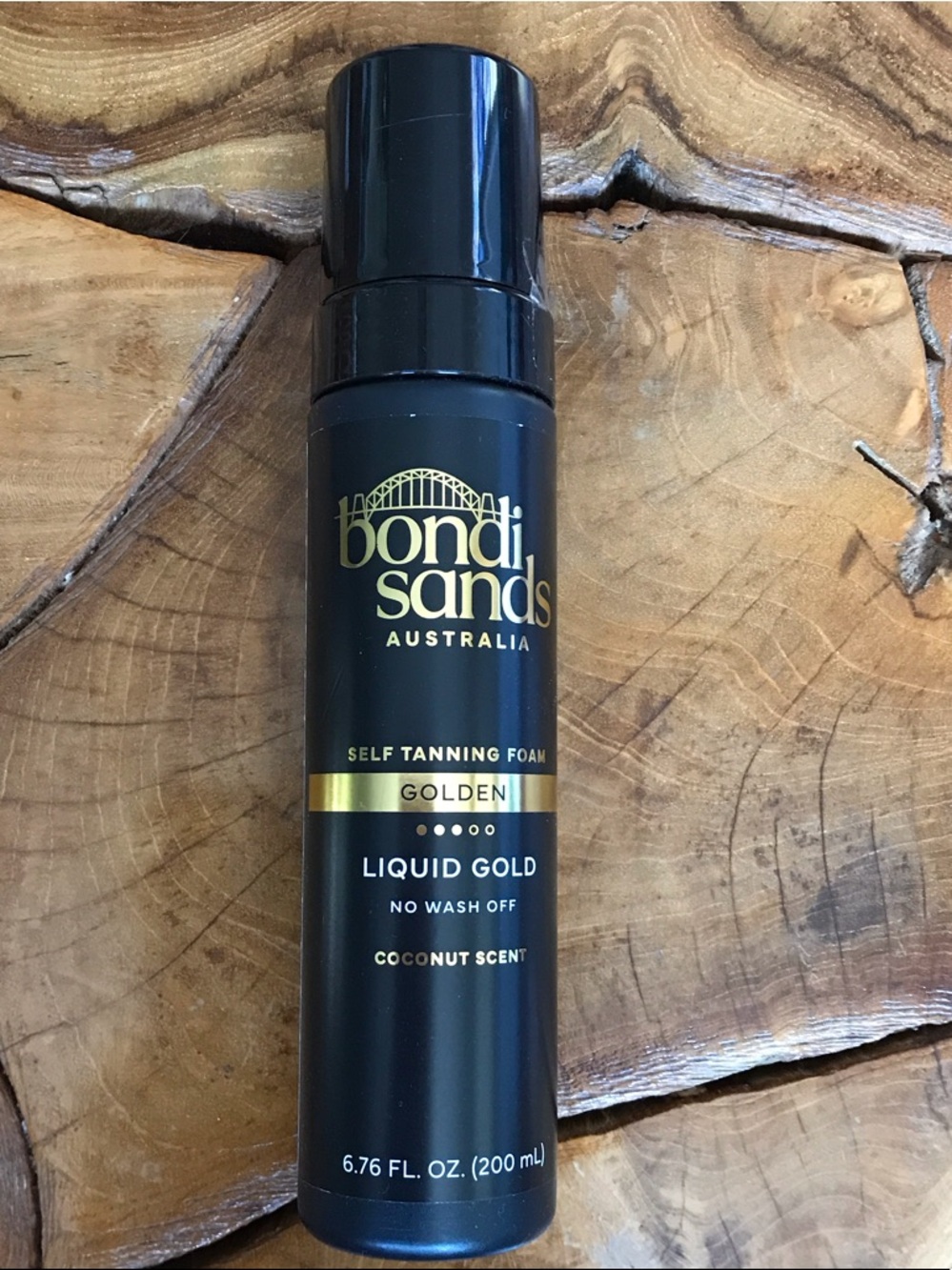 Bondi Sands Liquid Gold Self Tanning Foam – Black & Gold